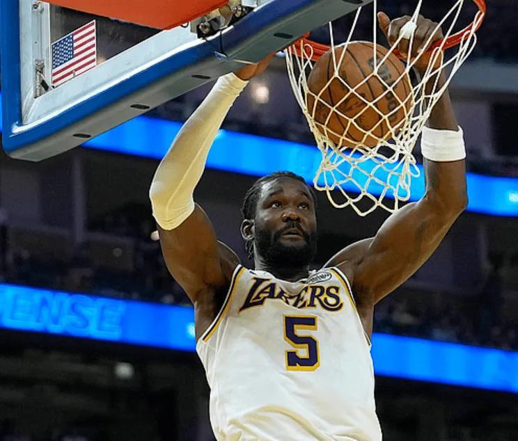 球速体育网址-湖人128-104国王3喜1忧！肯纳德+2配角太好用，艾顿作用太低！