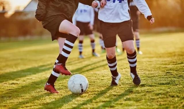 1622081561462060579.jpeg 球速体育-王勤伯:不再朦胧的青春