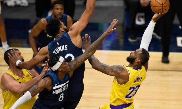 浓眉缺席詹皇扛起大梁 36岁他仍是紫金军团主心骨